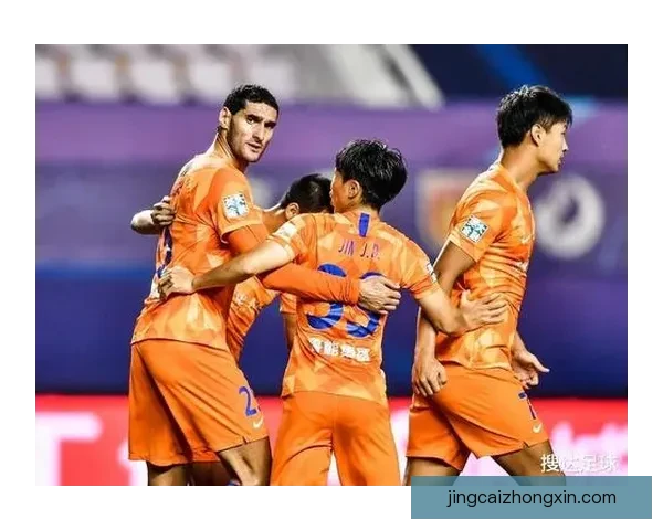 拉明怒斥裁判决定 杰拉德·马丁解围未被罚红引发激烈争议